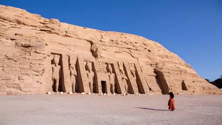 15 صور لمشاهد تعامد الشمس على رمسيس الثاني