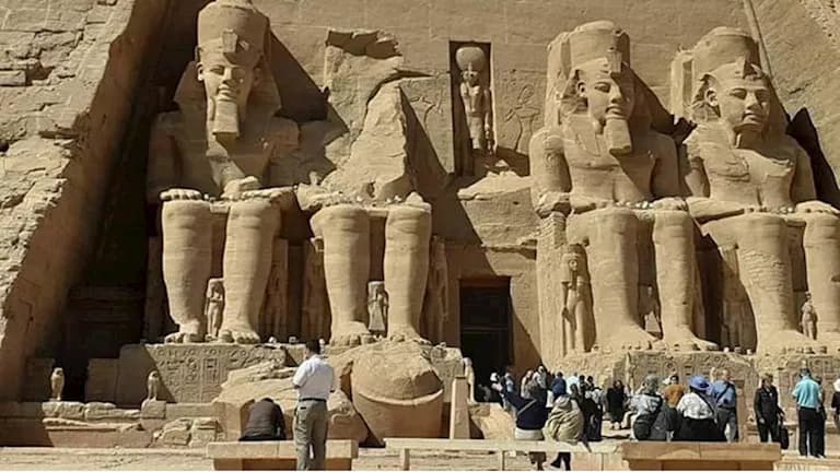 وزير السياحة: 173 مليون زيارة للأثرية والمتاحف منذ 2014