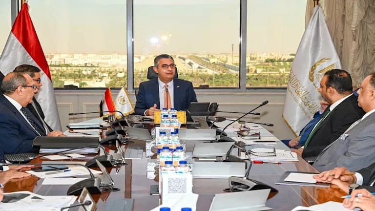وزير التموين يوضح أسعار وأوزان الخبز الحر