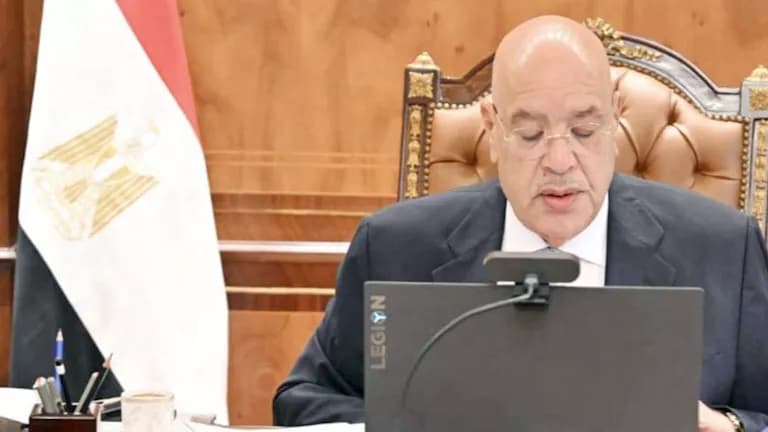ثلاثة أحزاب تبلغ البرلمان برؤساء هيئاتها