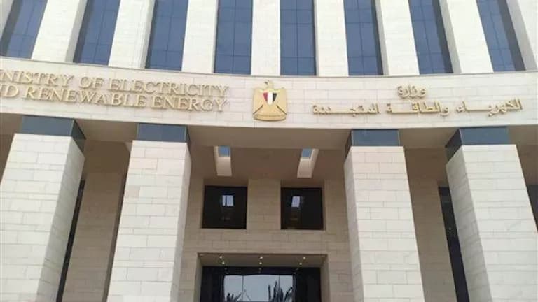 الكهرباء تنجز تحديث 3 مراكز تحكم