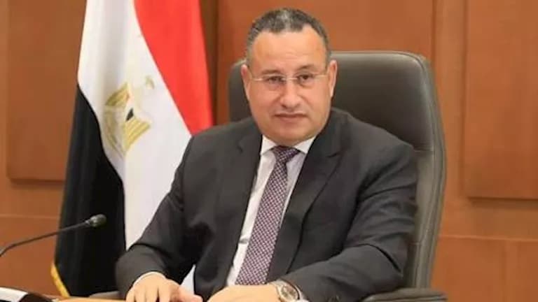 وزير التعليم العالي يطالب بسرعة إعداد جداول الدراسة