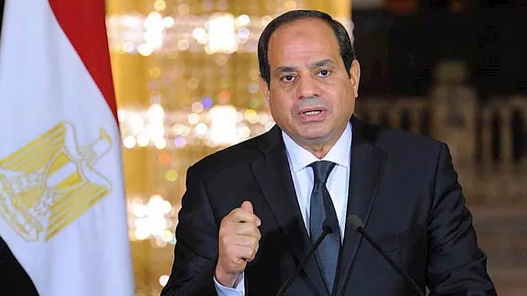 السيسي يوجه بتطوير مطار القاهرة