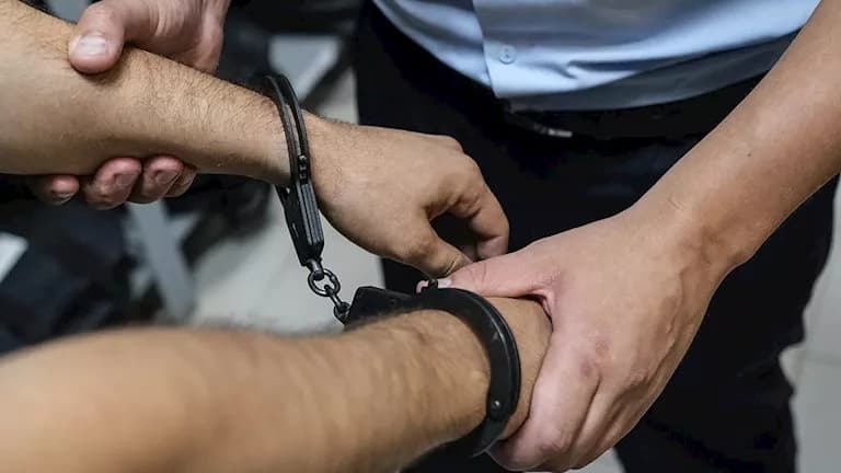 تجديد حبس متهمي سرقة خزينة وأحجار من شقة بأبو النمرس