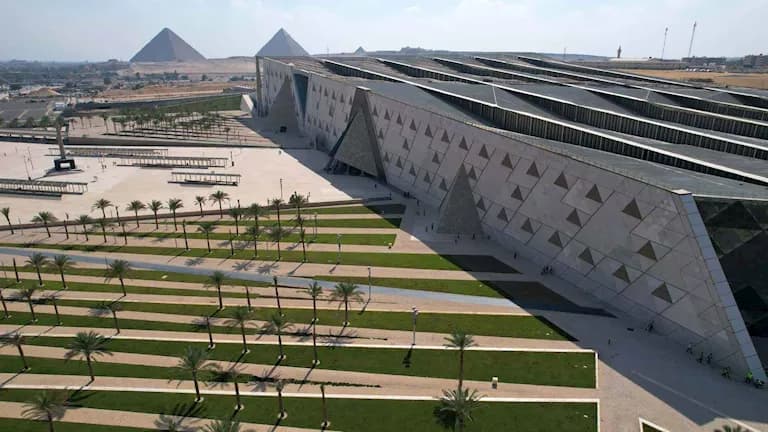 الرئيس الصيني في المتحف المصري الكبير