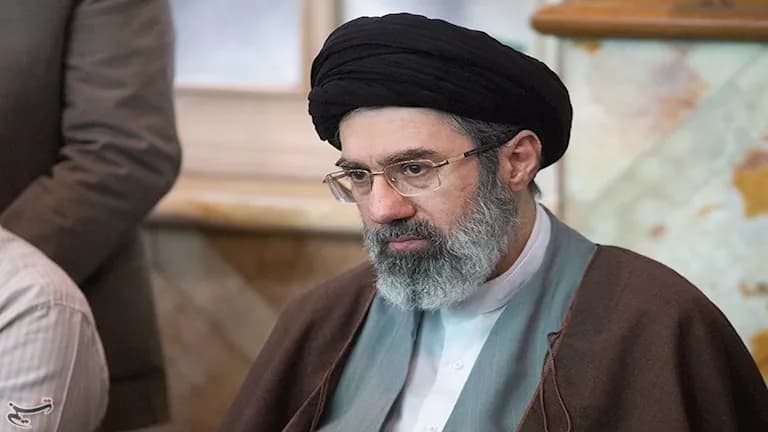 رويترز: خامنئي يدير البلاد من الخفاء