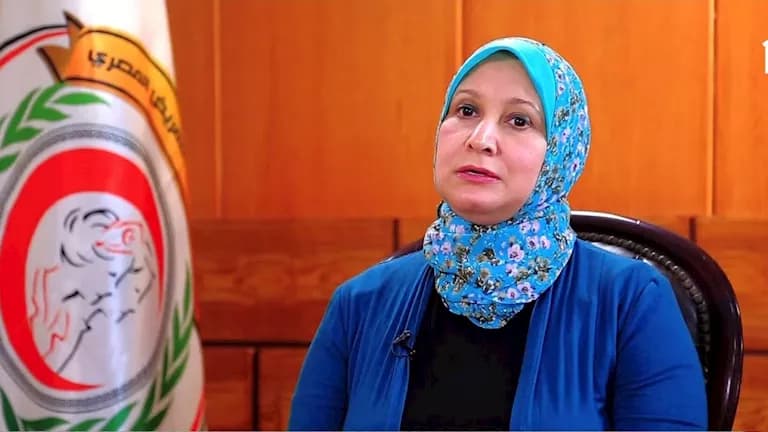 نقيب التمريض يتابع قضية معهد الكبد