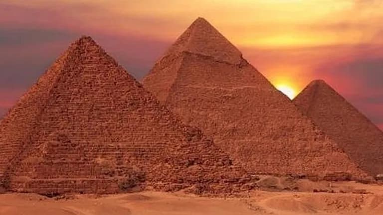 أوراسكوم تؤكد حقوقها القانونية حول بالون الأهرامات