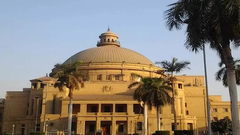 جامعة القاهرة تقدم 32 ألف حالة وعلاج 60 ألف جلسة