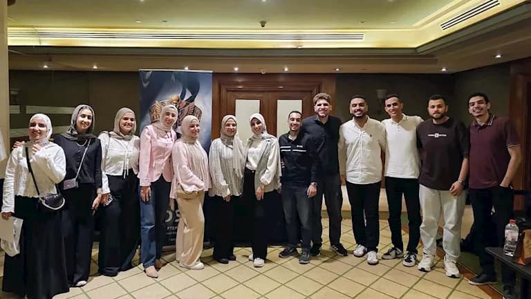 طلاب طب أسنان المنصورة يتصدرون مؤتمر EDSIC