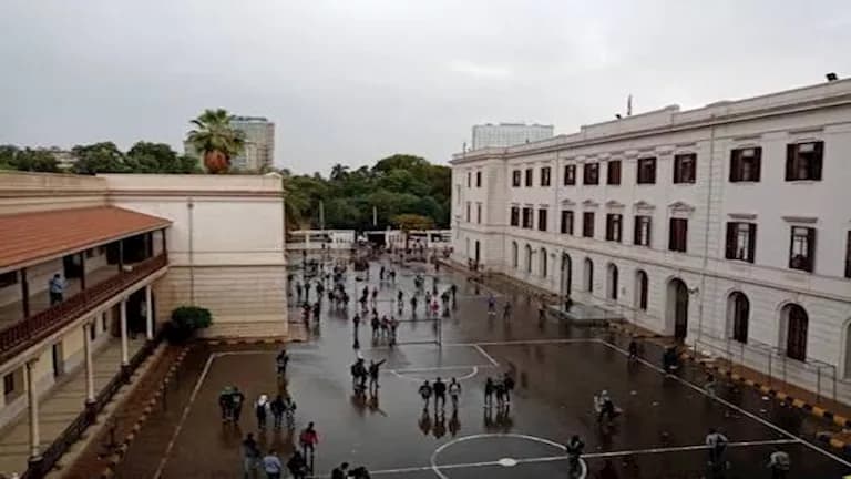 حقيقة منع طالب السعيدية من المدرسة بسبب الشبشب