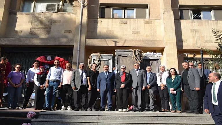 رئيس جامعة الإسكندرية يتابع الكليات في بداية العام