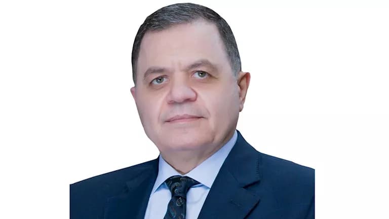 الداخلية تمنح الجنسية ل63 مصريا بجنسيات أجنبية