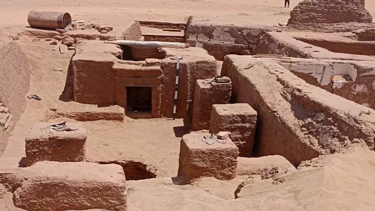 تاريخ 24 عاما من اكتشافات واحات الشغالة