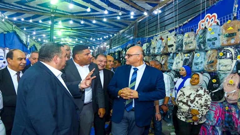 محافظ الإسكندرية يطلق معرض أهلًا مدارس