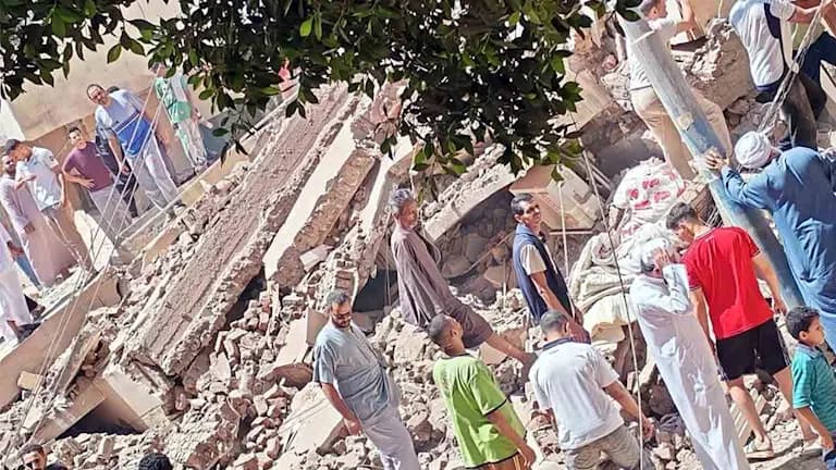 انهيار منزل في المنيا والبحث عن ضحايا