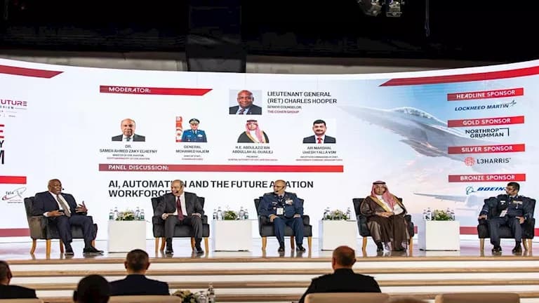 وزير الطيران يناقش مستقبل الذكاء الاصطناعي في الطيران