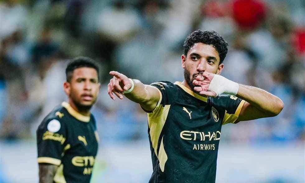 انتقال مرموش إلى توتنهام يتطور