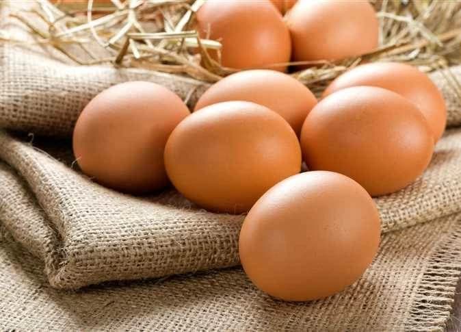 طرق سهلة لتقشير البيض المسلوق