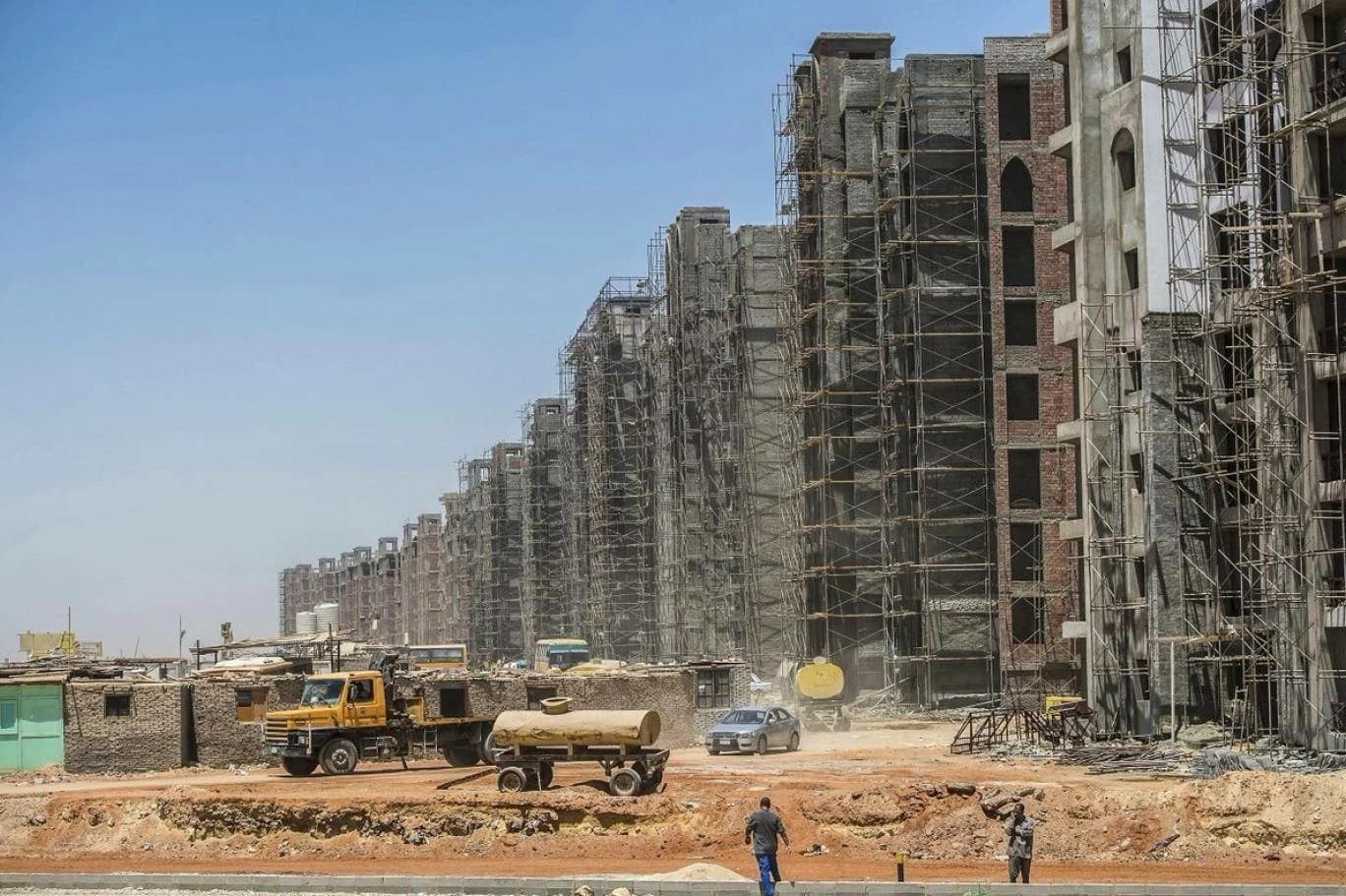 عضو إسكان الشيوخ يحذر من تكرار أموال العملاء
