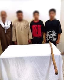 ضبط مسن وأولاده بعد اعتدائهم على شخص وتلف سياراته في الفيوم