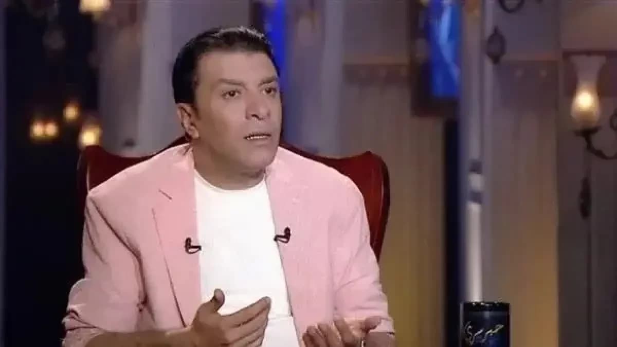 مصطفى كامل ينتقد فوضى السوشيال ميديا