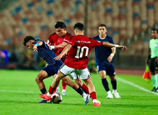 الأهلي يتلقى ضربة قبل مواجهة سموحة