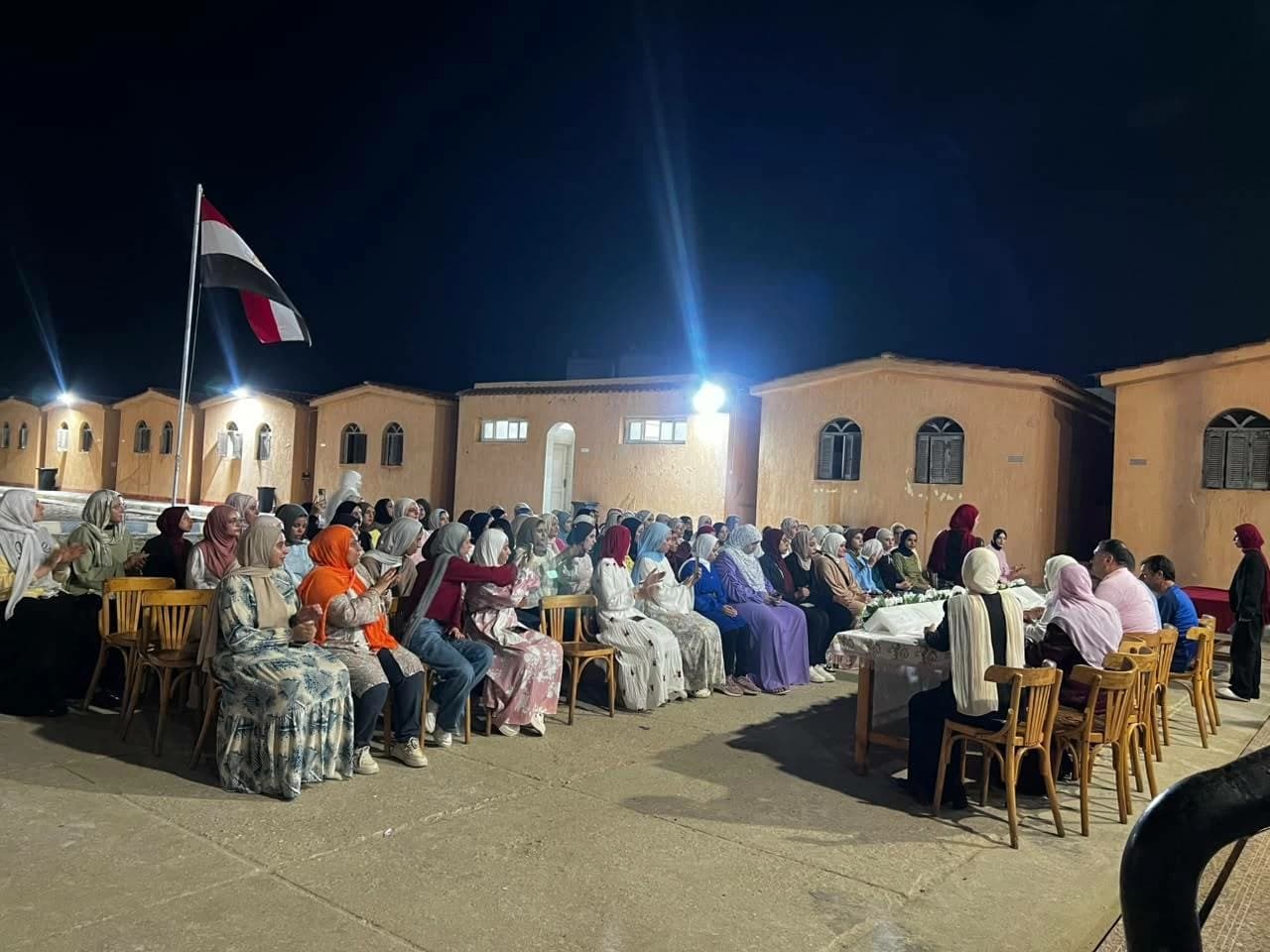 طالبات كفر الشيخ ينهين معسكر القيادة