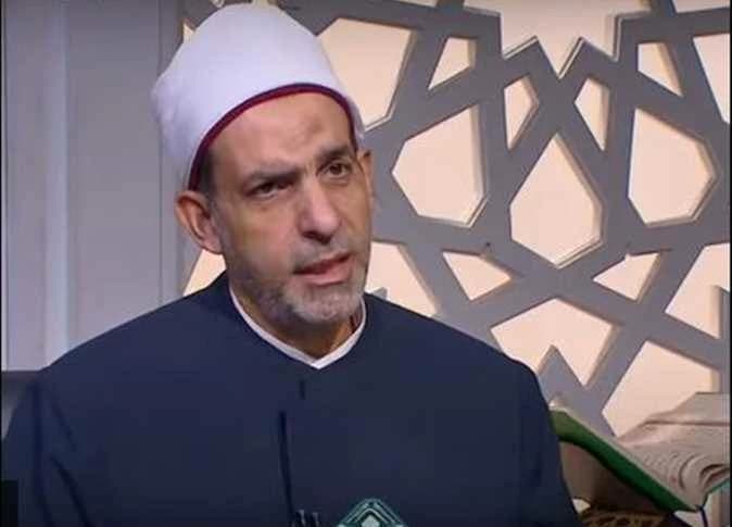حكم الاقتراض لتسديد ديون بفوائد