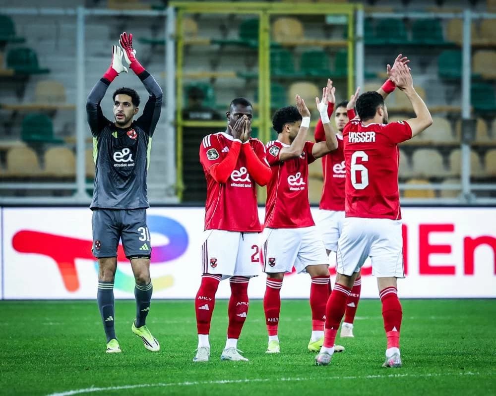 الأهلي يناقش مستقبل شوبير