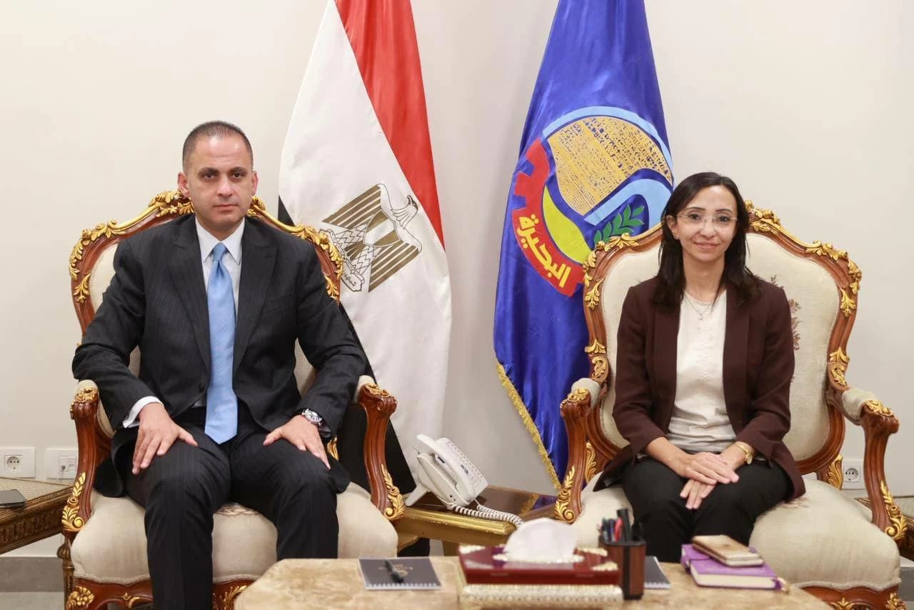 نائب وزير الصحة يناقش دعم الصحة في البحيرة