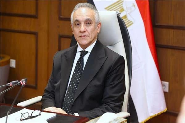 العدل تؤكد استمرارية لجان المنازعات