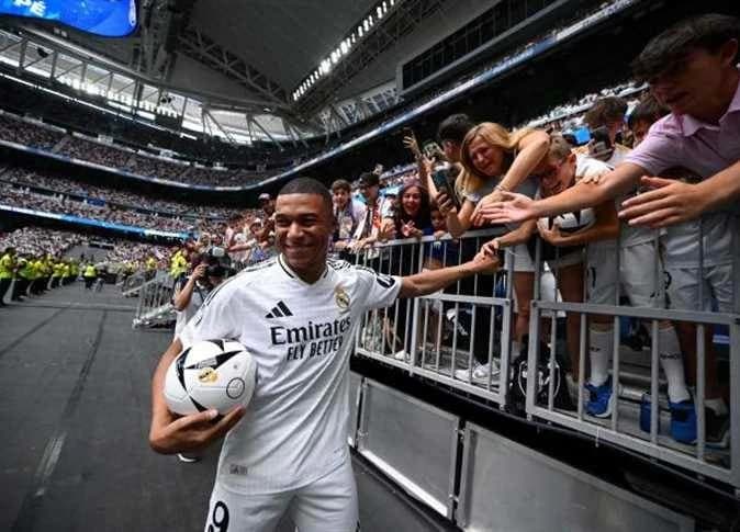 مبابي يتصدر تشكيل ريال مدريد أمام بيتيس