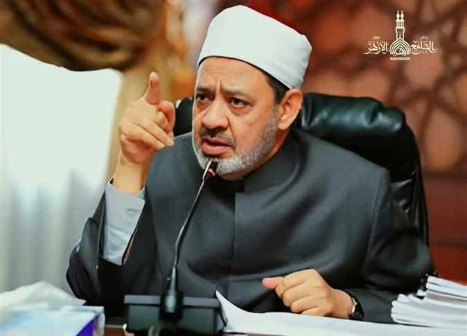 الأزهر يرفض تمزيق المصحف في نيويورك