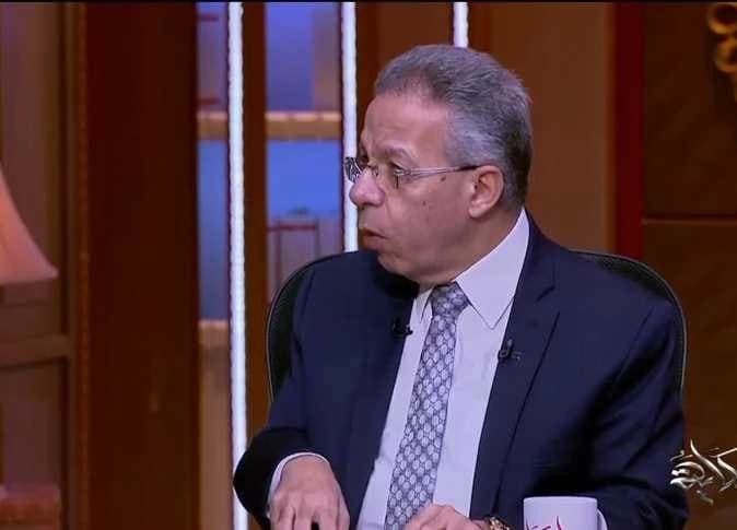 نقيب الأطباء يحذر من تخرج أطباء غير مؤهلين