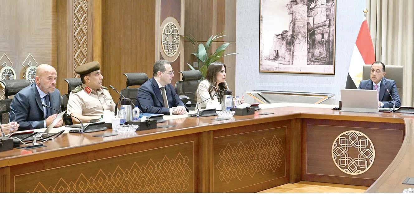 الحكومة تتفقد جهود ضبط الأسواق