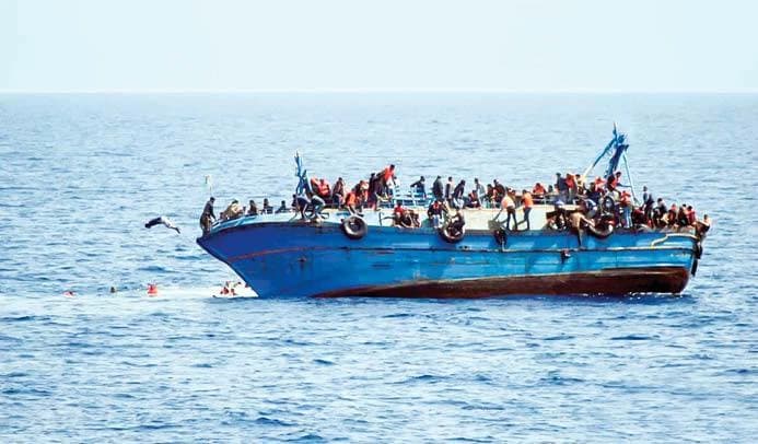 وزارة الخارجية تتابع حادث غرق مركب يوناني
