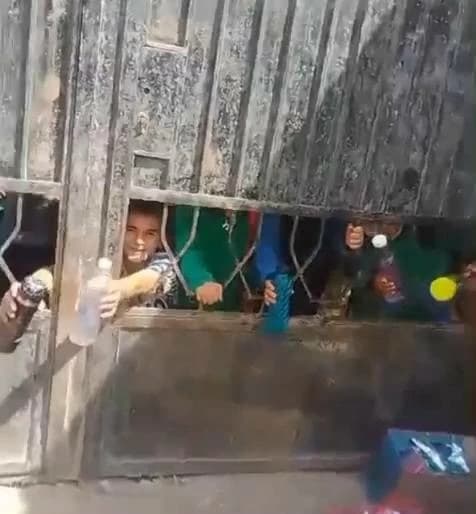 طلاب بنجع حمادي يطلبون ميه