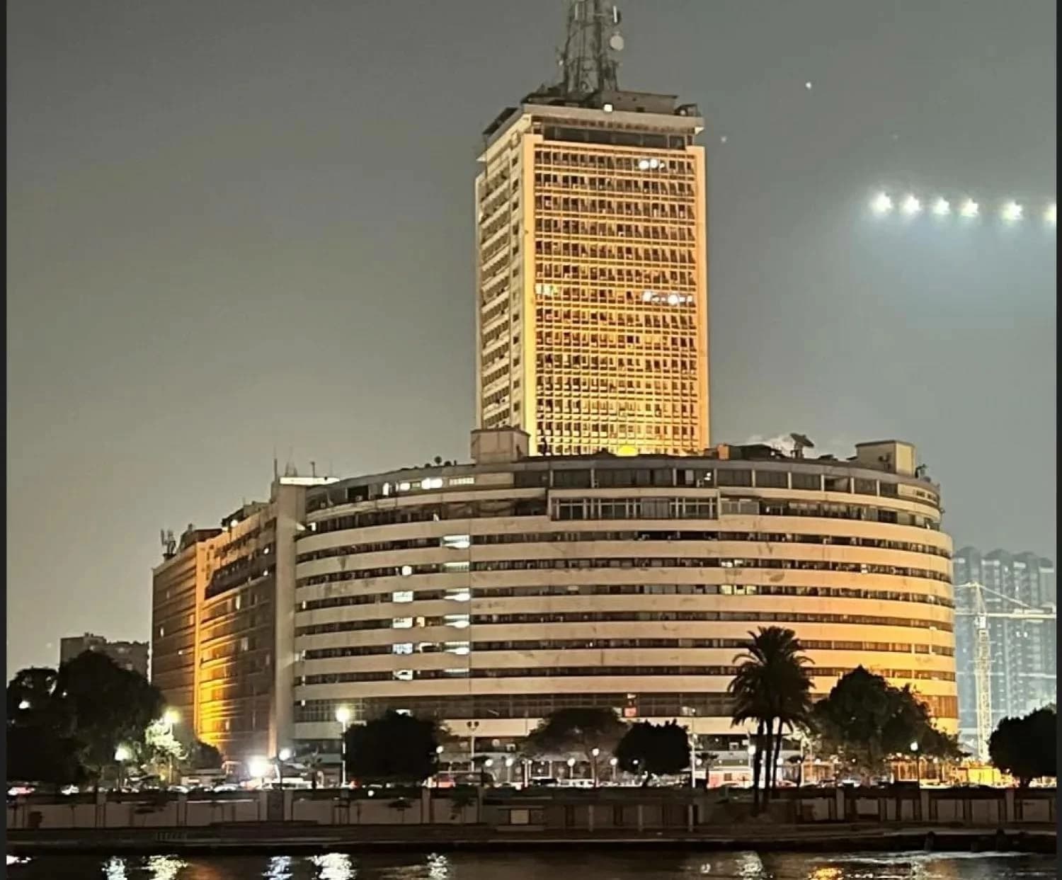 مصدر تلفزيوني يوضح سبب ماس كهربائي بالقطاع