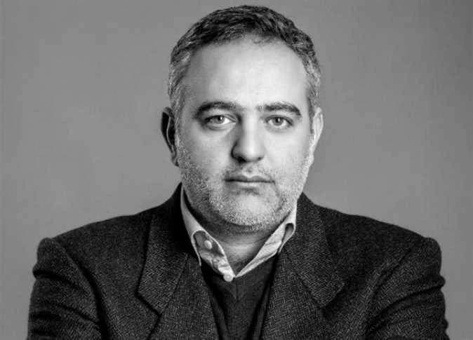 محمد حفظي يكشف حقيقة أزمة صورة صبري فواز على أفيش القصص