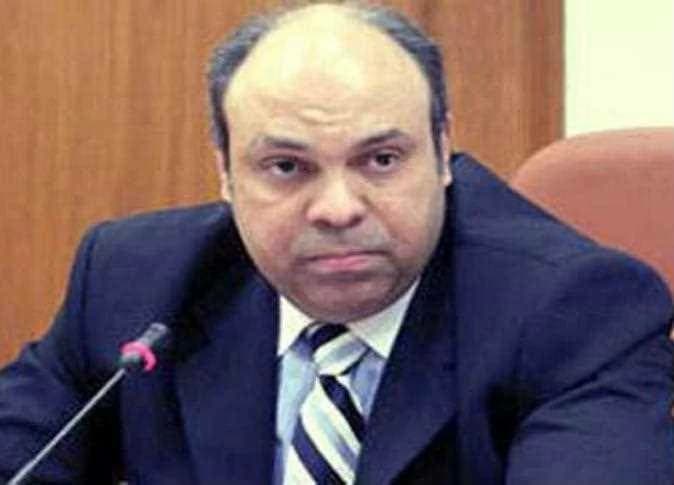 وزير الطيران يوضح بيع مطارات مصر وخطة طرح 11 مطارًا