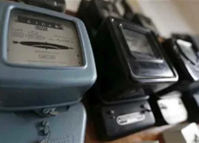 برلماني يطالب بخفض أسعار الكهرباء بسبب مشاريع الطاقة المتجددة