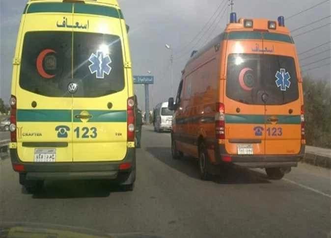انقلاب سيارة يوقع قتيلين وطفلين مصابين بمنطقة سوهاج
