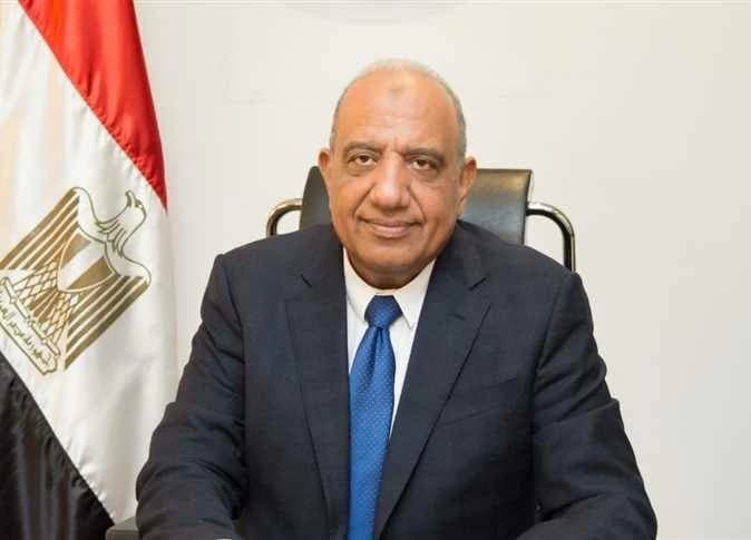 وزير الكهرباء يوضح سرقة التيار ودعم العدادات