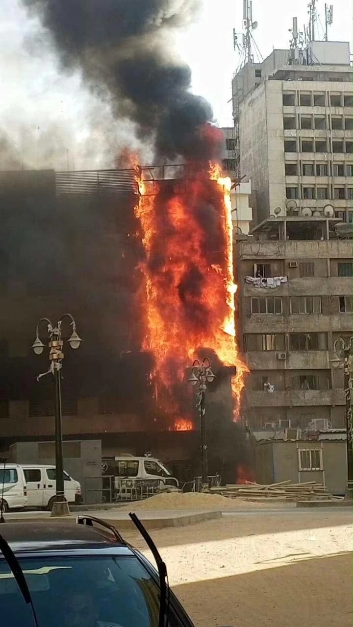 حريق الأزبكية.. النيابة تكلف المعمل والتحريات