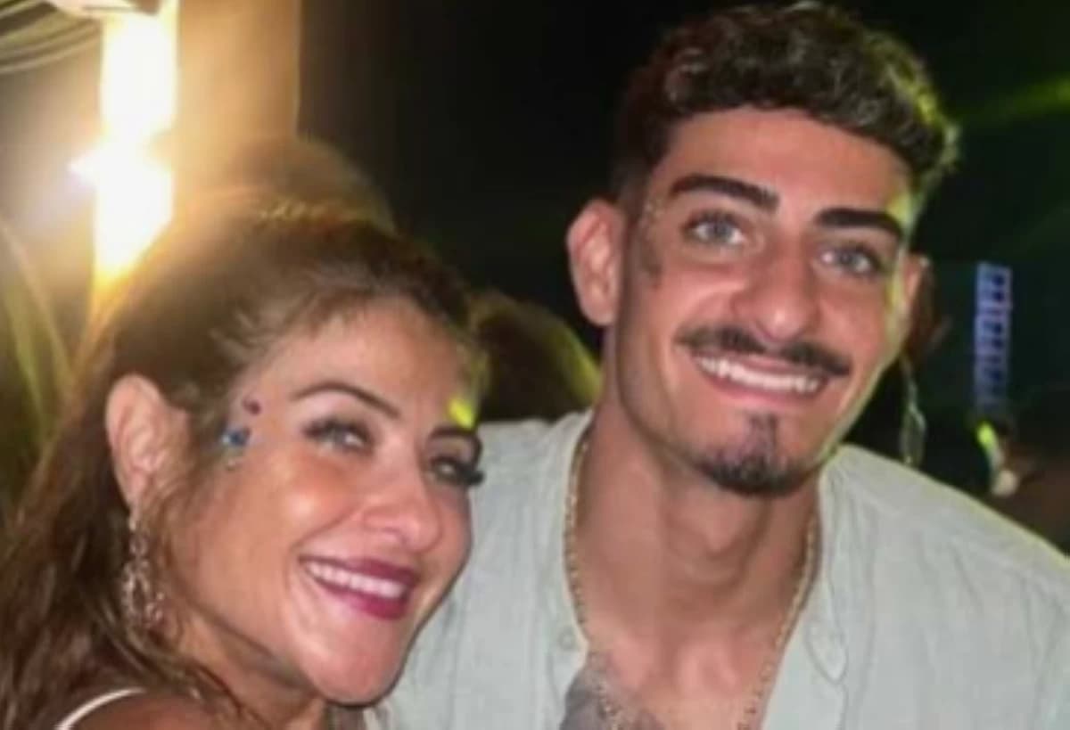 هيدي كرم تشرح سبب زيارتها لطبيبة نفسية