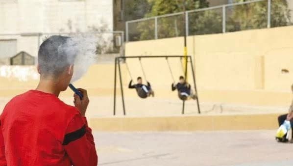 مدرسة حدائق المعادى تتخذ إجراءات بشأن الشيشة الإلكترونية