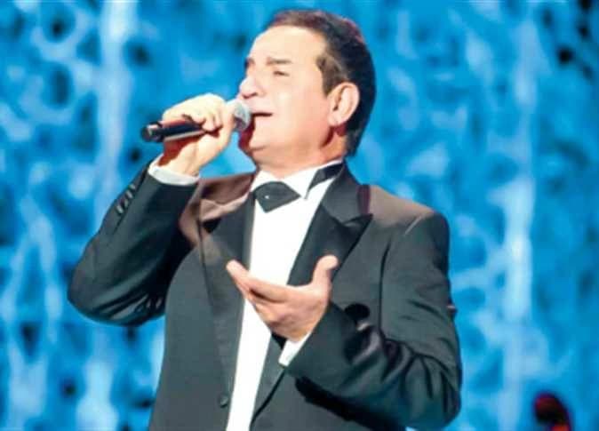 محمد ثروت يعتذر عن مهرجان الموسيقى العربية