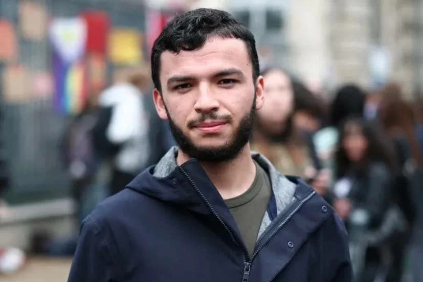 من هو رياض راني قائد احتجاجات الطلاب في فرنسا