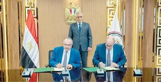 الإنتاج الحربي والمقاولون يوقعان مذكرات تفاهم